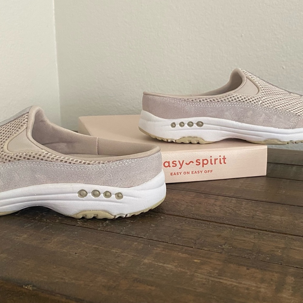 Easy Spirit Women's Light Tan Mesh Slip-On Sneakers - Picture 2 of 5